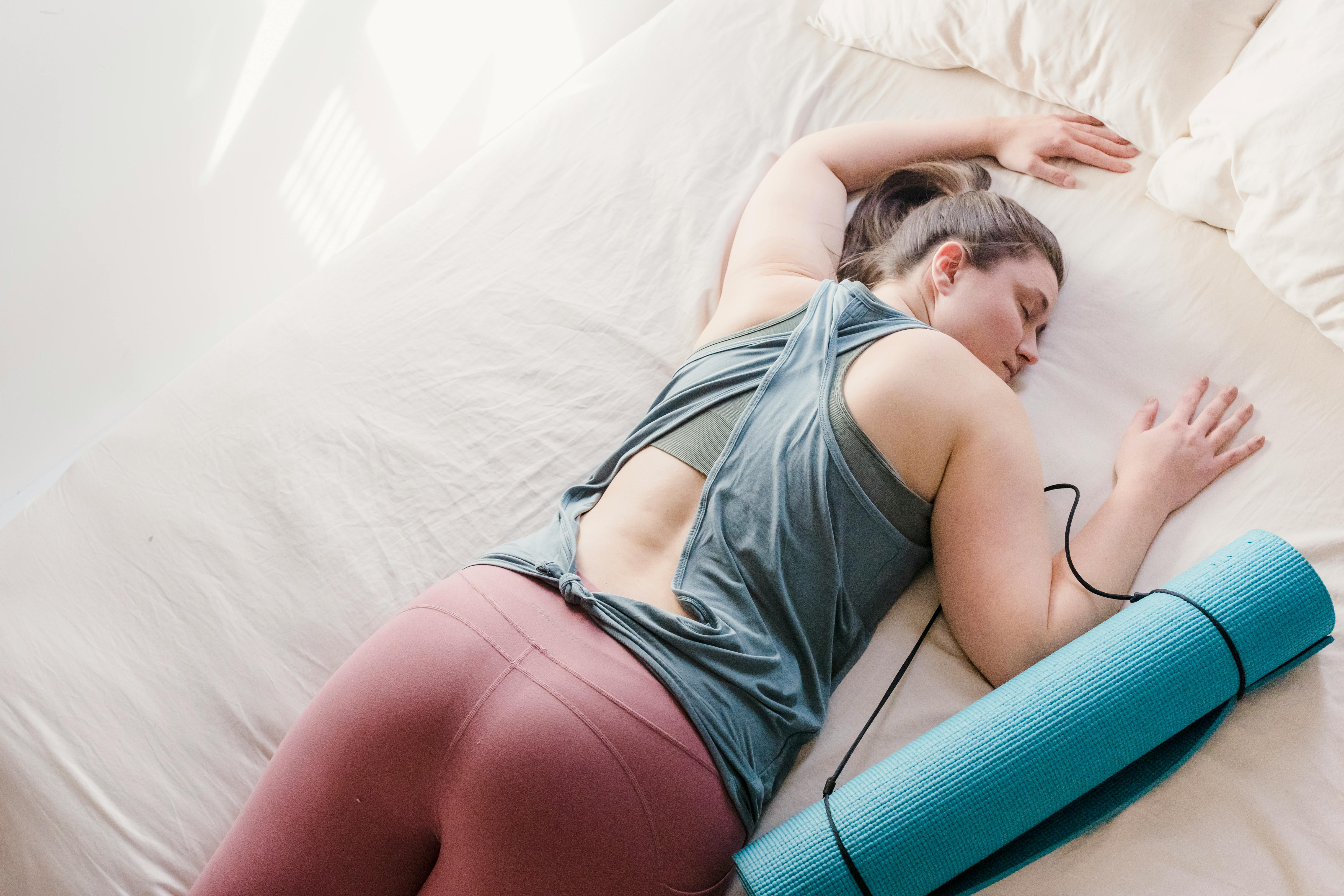 Yoga trị liệu cho người mất ngủ và căng thẳng