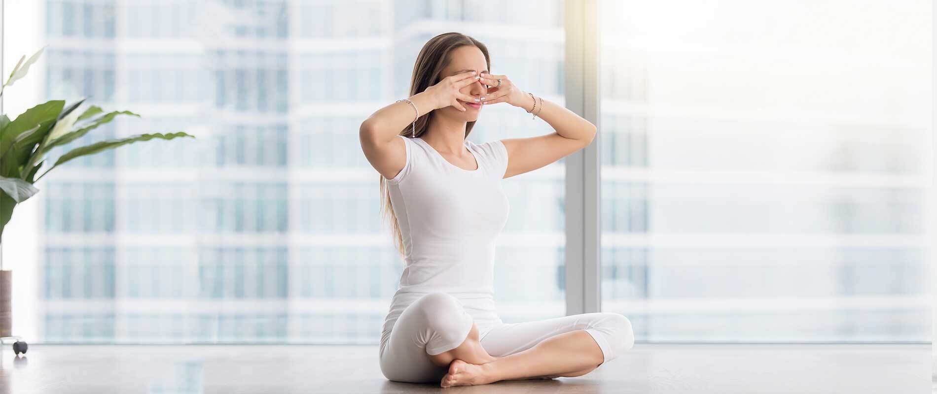 Thở Bhramari – Trấn tĩnh tâm trí bằng âm ong