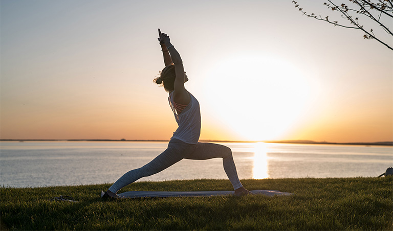 Yoga trị liệu là gì? Có thể điều trị bệnh nào?